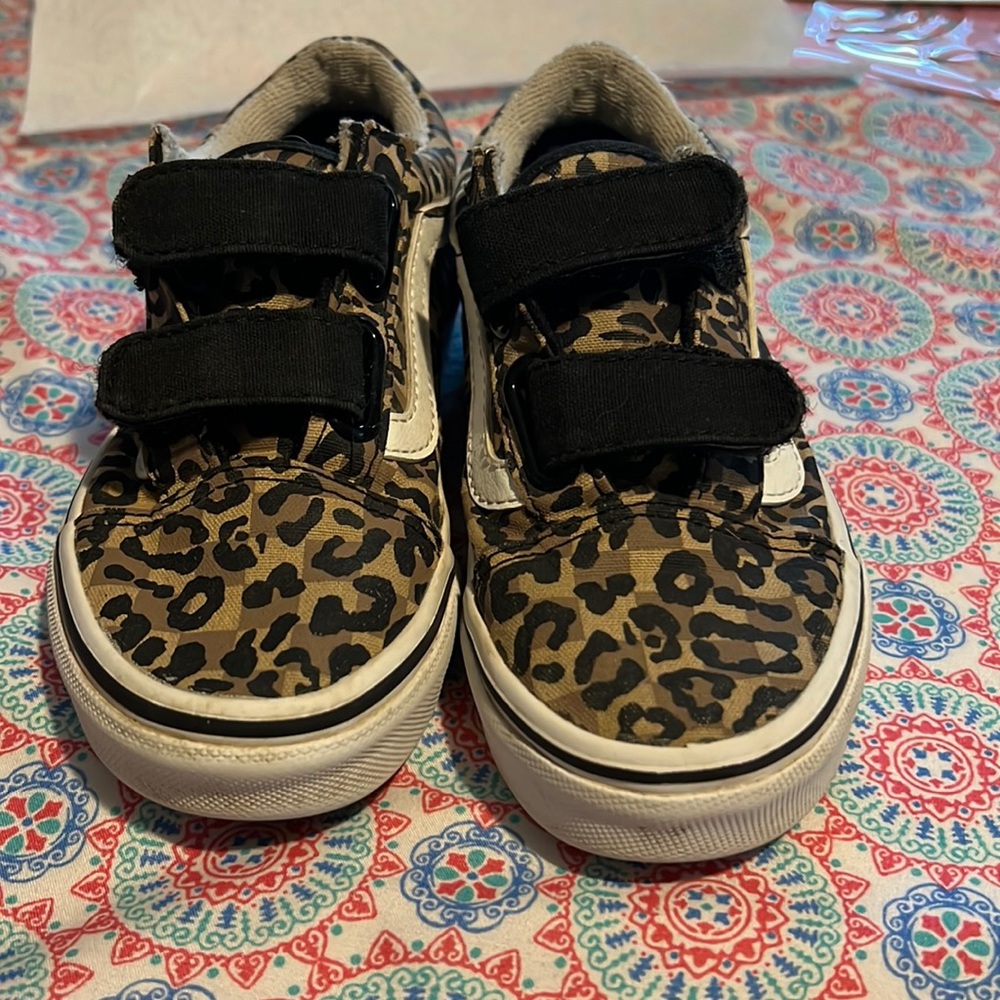 kids vans size 11.5, worn but still in good condition